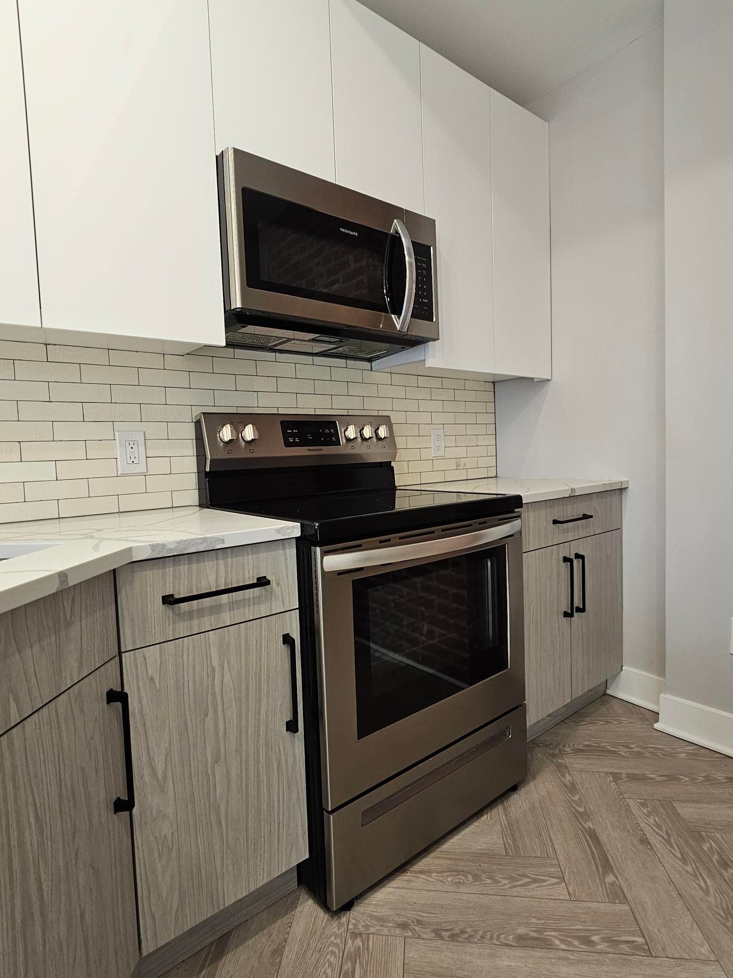 Building Photo - 862 N 41st St