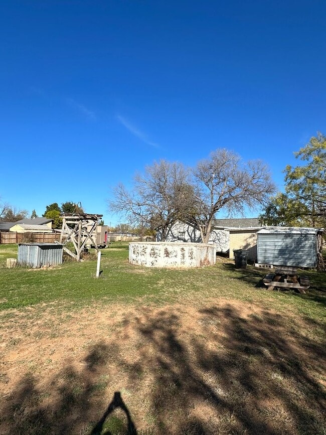 Building Photo - COMING MAY 2026! Charming 4-Bedroom Home + Huge Lot!