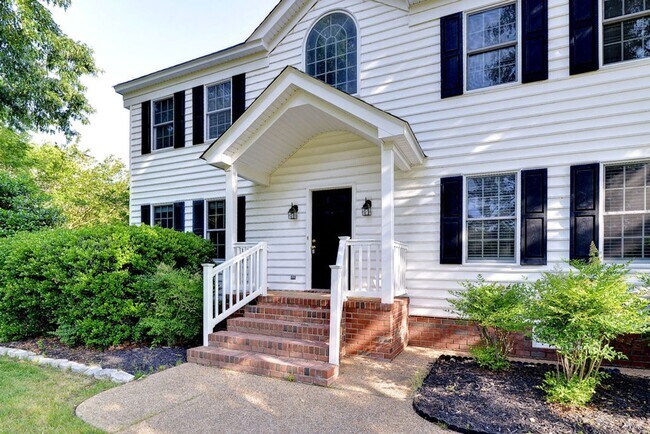 Building Photo - Beautiful Poquoson Home.