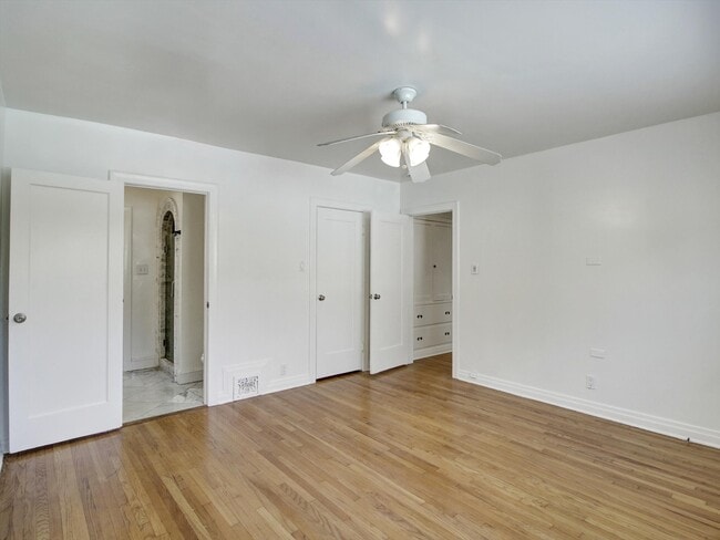 Building Photo - 203 S Stanley Dr