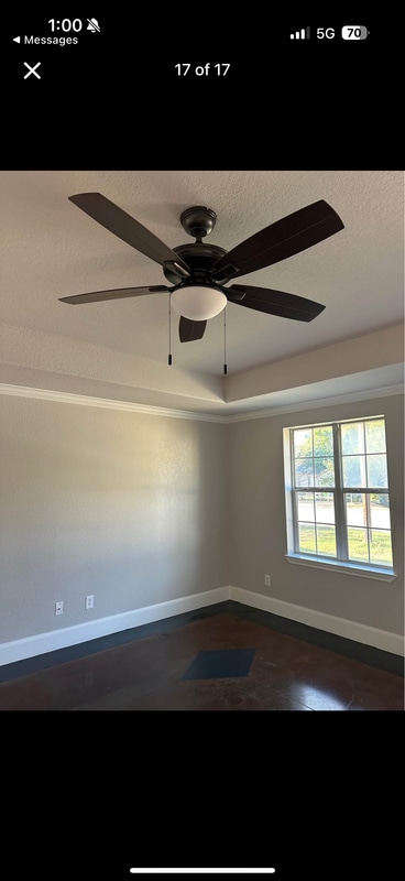 Building Photo - 725 E Locust St