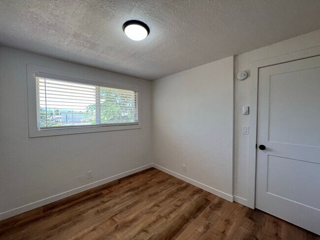 Building Photo - 4012so