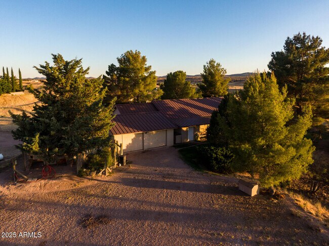 Building Photo - 7 Javelina Ct
