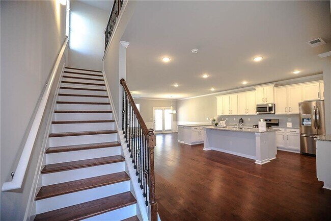 Building Photo - 2304 Shetley Creek Dr