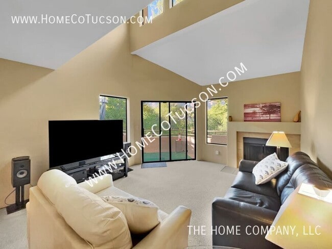 Building Photo - Short Term Furnished Foothills Condo 5675 N Camino Esplendora-2211
