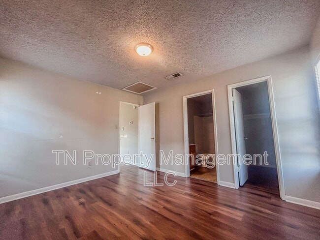 Building Photo - 312 Vieux Orleans Cir