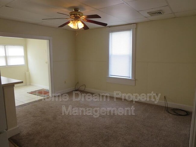 Building Photo - 961 Bryant Ave