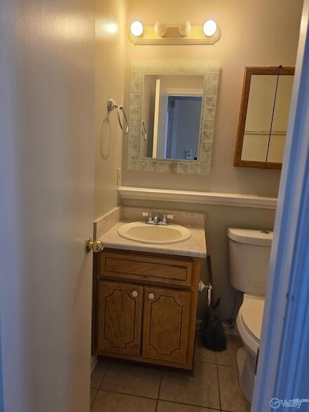 Building Photo - 218 Cypress Creek Dr
