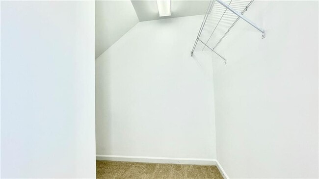 Building Photo - 436 Fieldview Ln