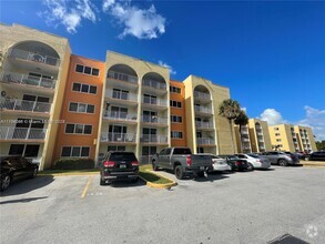 Building Photo - 6950 Miami Gardens Dr