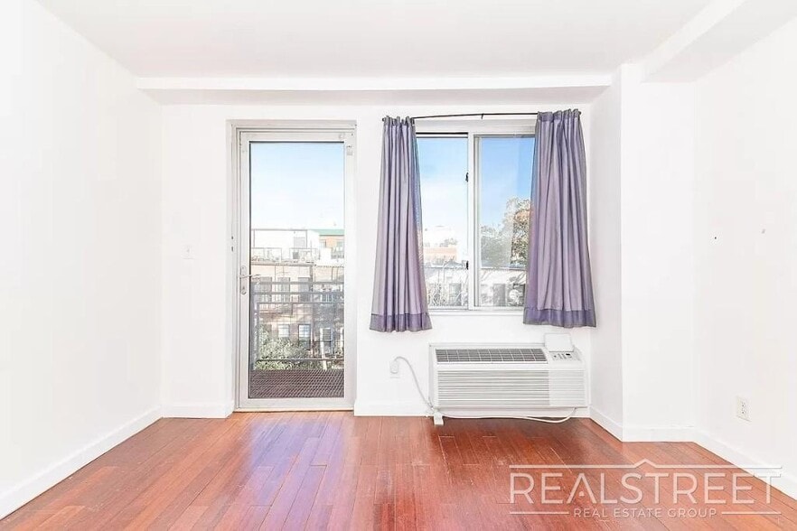 Building Photo - Stylish 2-Bedroom Bushwick Apartment with Huge Private Balcony & Prime Location