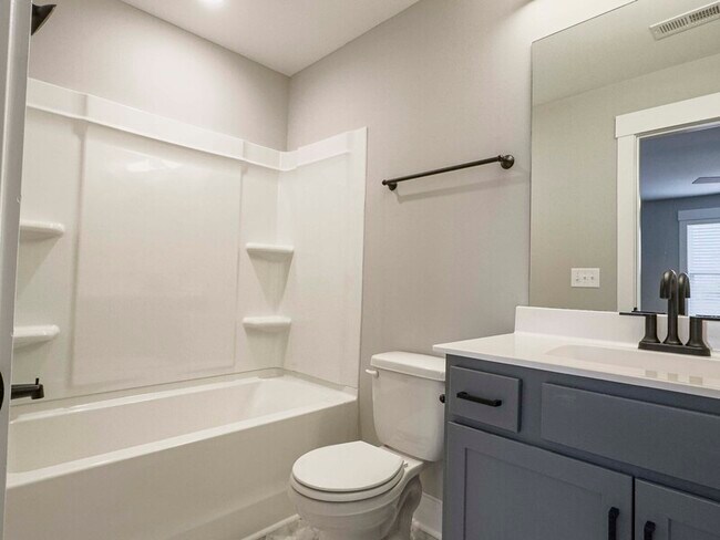 Building Photo - 406 Jonathan Wade Cir