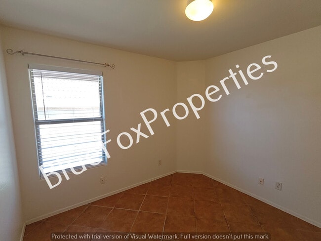 Building Photo - 60354 Alpine Way