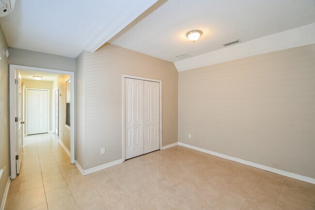 Building Photo - 8895 Chambore Dr