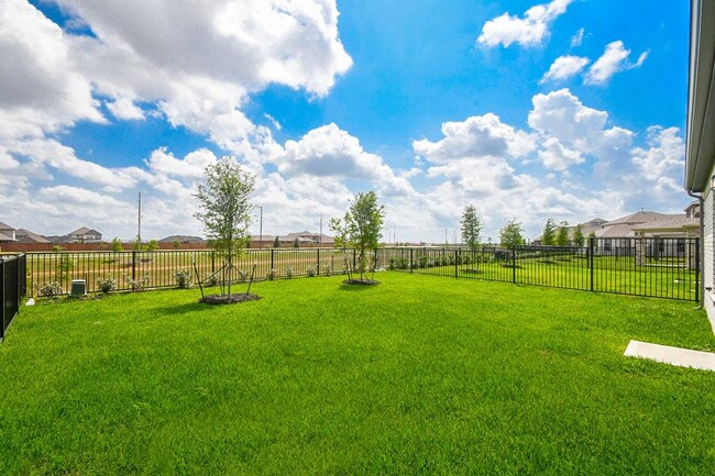 Building Photo - 4813 Vida Vis Dr