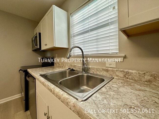 Building Photo - 20200 East Pinnacle-