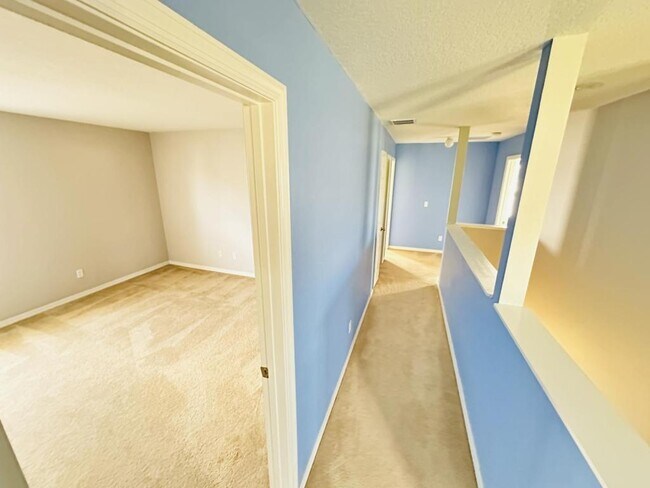 Building Photo - 13828 Chihuly Ct