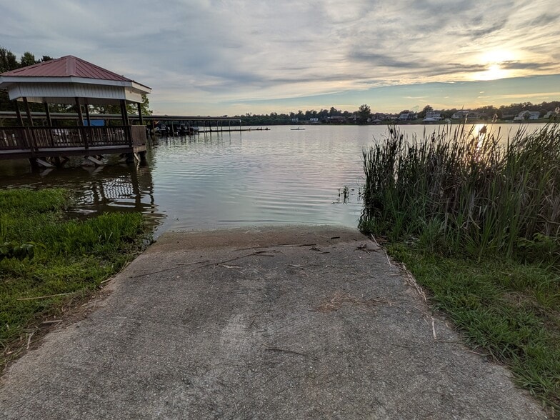 Building Photo - 8483 Bright Water Dr