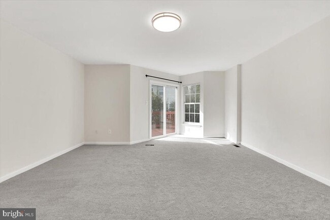 Building Photo - 43539 Kiplington Square