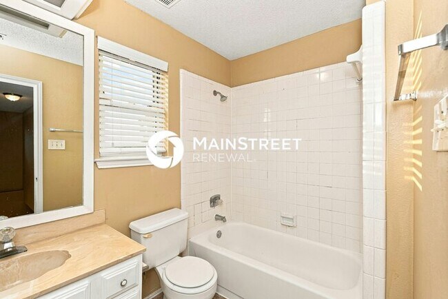 Building Photo - 3 Bedroom Pet-Friendly Home in Watauga, TX with Main Street Renewal