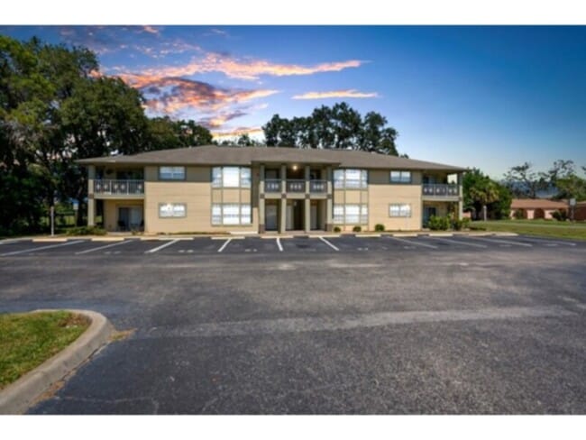 Building Photo - 5537 Executive Dr