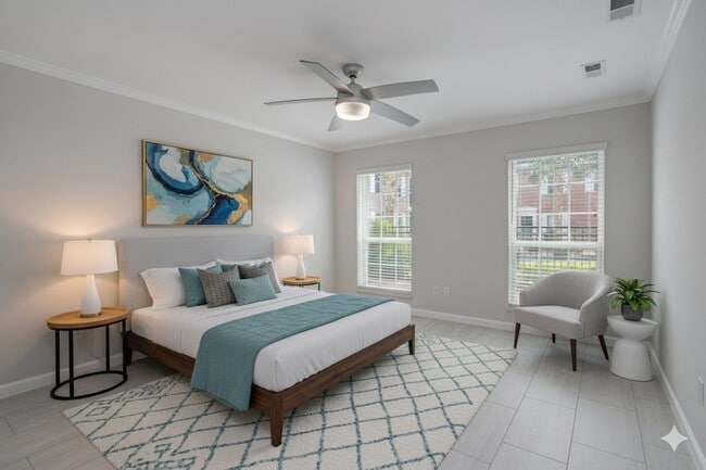 Building Photo - 355 N Post Oak Ln