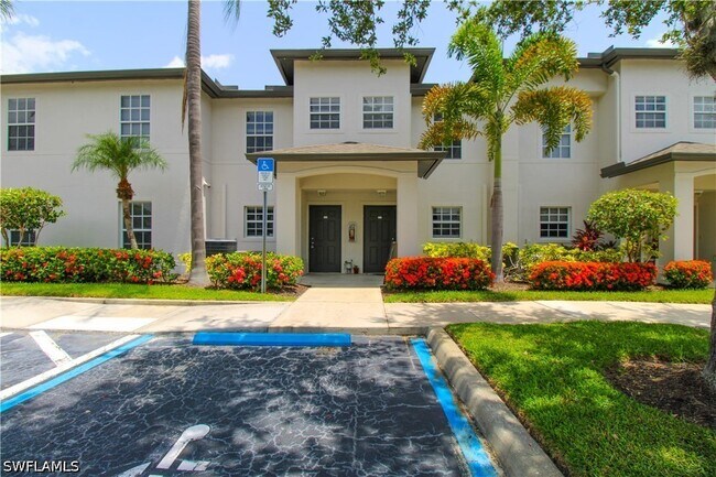Building Photo - 9051 Gervais Cir