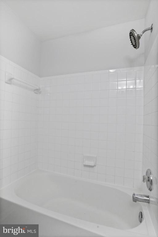Building Photo - 6140 Newport Terrace