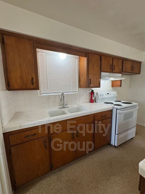 Building Photo - 5316 Avenue 280