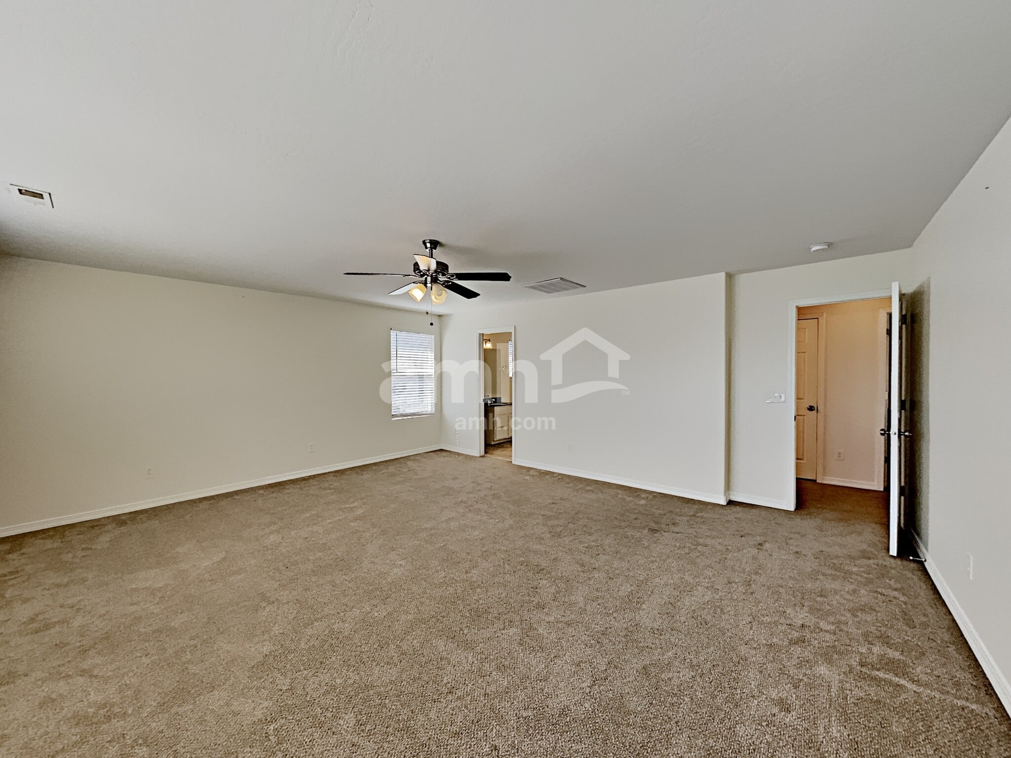 Building Photo - 1830 S 875 E