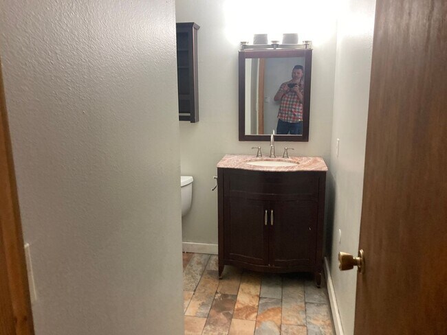 Building Photo - 1135 Florida Rd