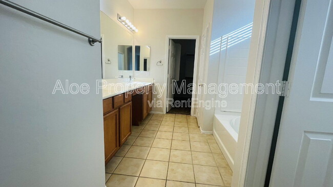 Building Photo - 22148 Greenland Park Dr