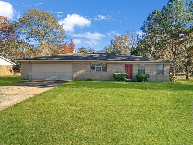 Primary Photo - 2123 18th Avenue E Tuscaloosa, AL 35404