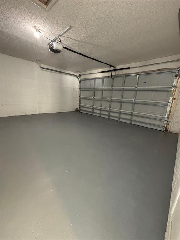 Building Photo - 2211 Fairmont Cir