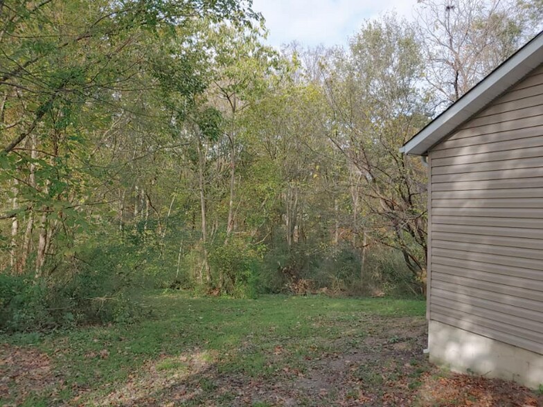 Building Photo - 32 Mary St