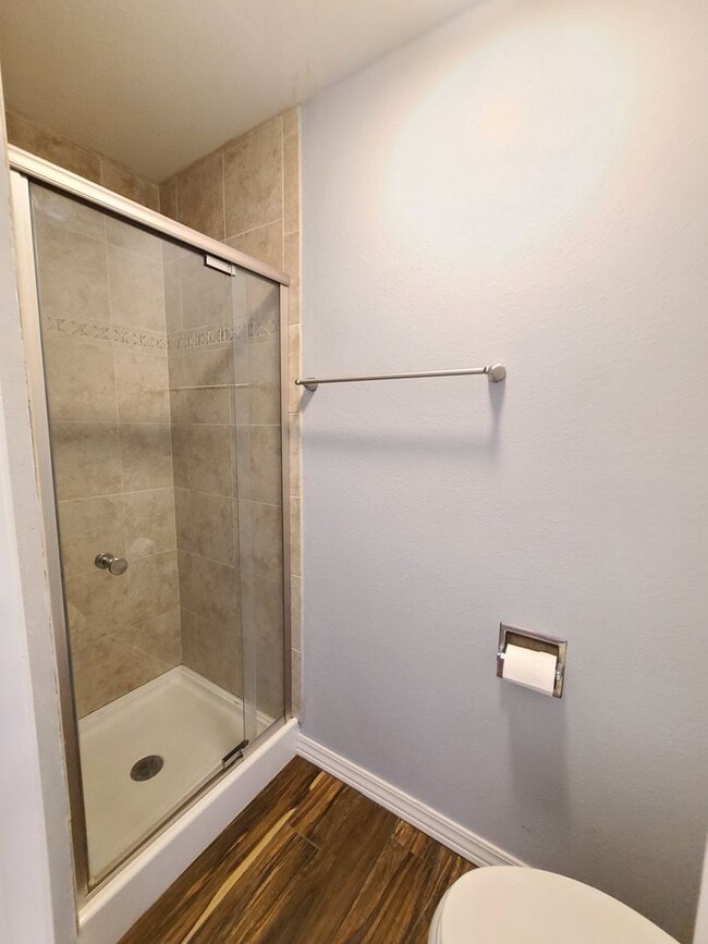 Building Photo - $1,650 - First Month Free - 2 Bed / 2 Bath...