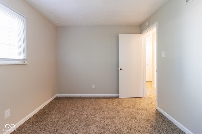 Building Photo - 5801 Furnas Rd