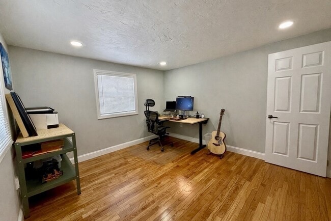 Building Photo - 70 Seminole Ave