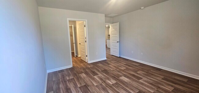 Building Photo - 337 Sweet Vernal St