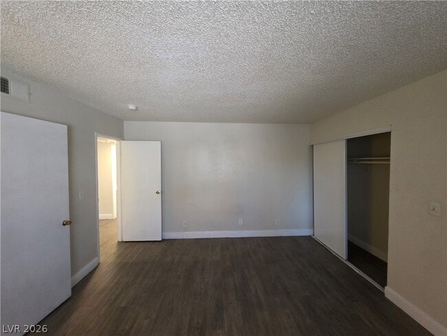 Building Photo - 4941 Newport Cove Dr