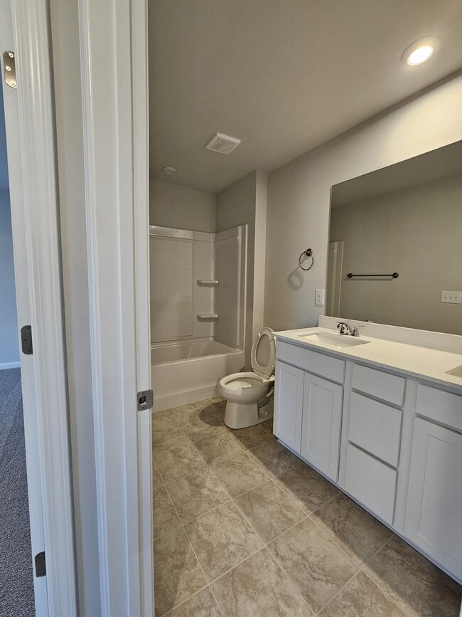 Building Photo - 1004 Maridian St