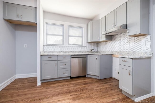 Primary Photo - 310 Hamilton Ave