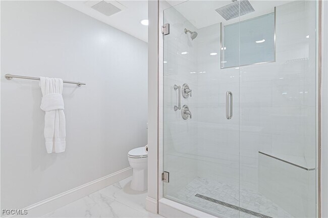 Building Photo - 15 Bluebill Ave