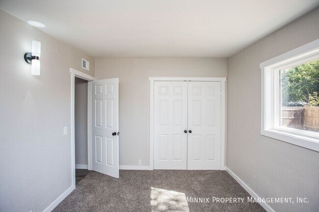 Building Photo - 2725 63rd St