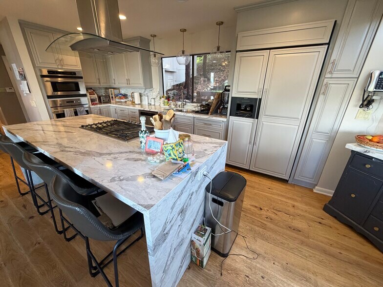 Kitchen from other angle - 108 Oakmont Ave