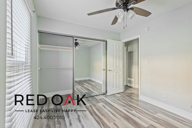 Building Photo - 10562 Haddon Ave