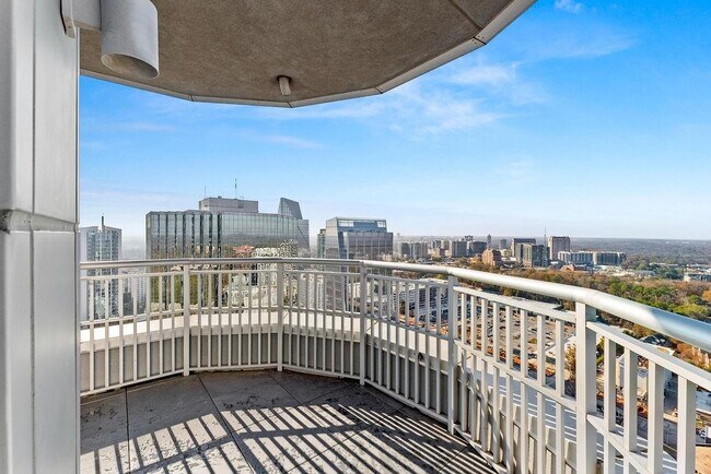 Building Photo - 3338 Peachtree Rd NE