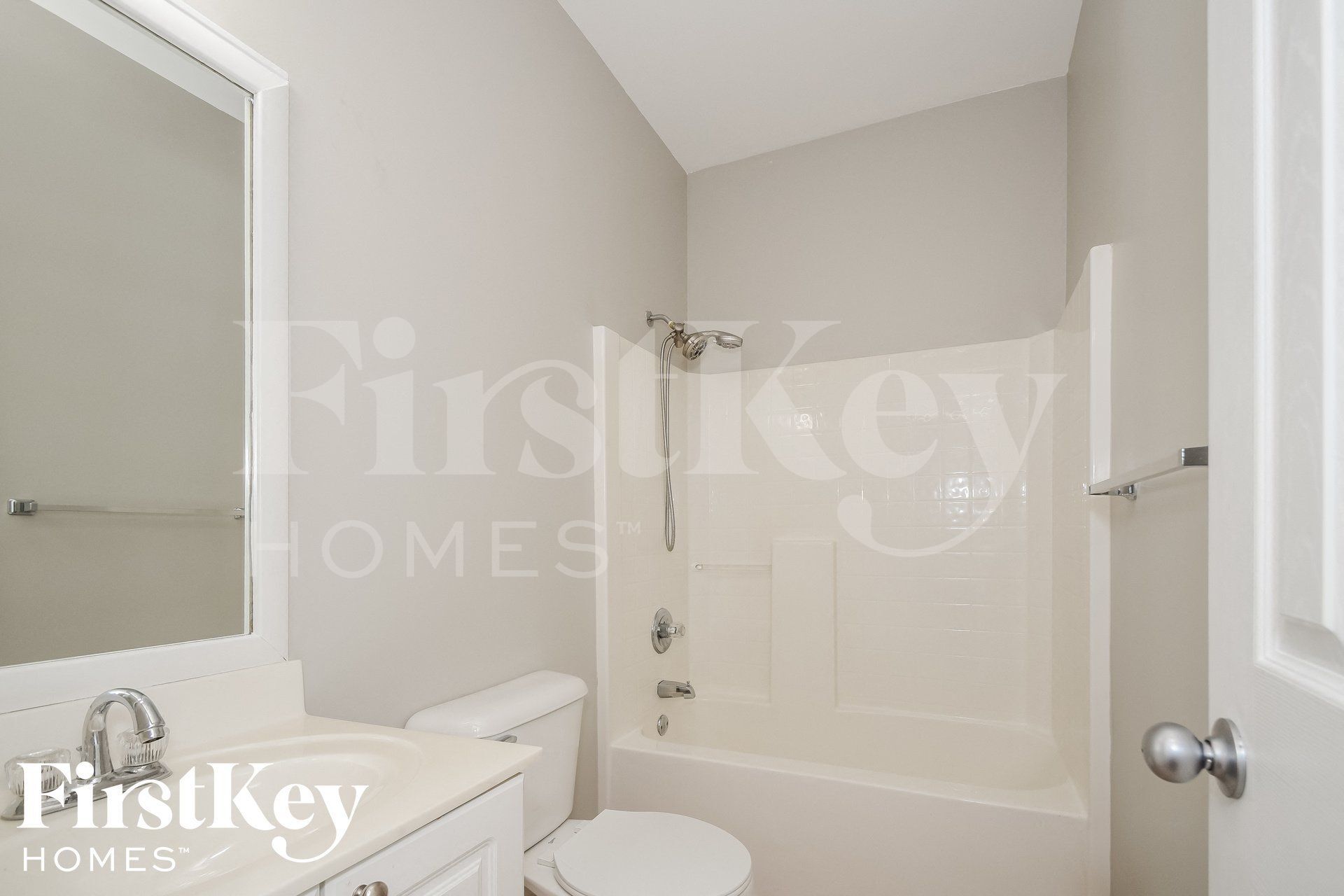 Building Photo - 5890 Forest Lakes Cove