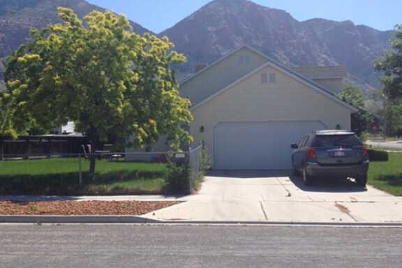 Building Photo - 540 E 450 N