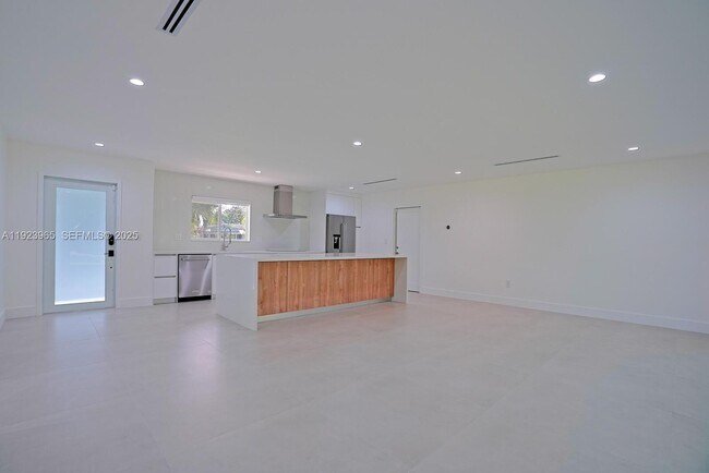 Building Photo - 9301 SW 178th St